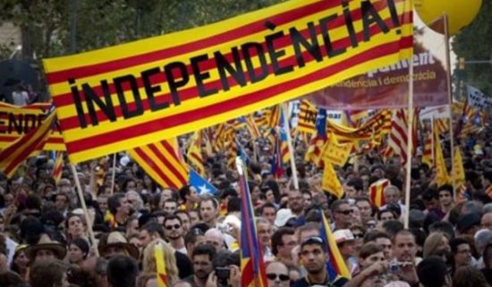 Σε «ειρηνική αντίσταση» καλεί τους δημόσιους υπαλλήλους η Καταλανική Εθνική Συνέλευση