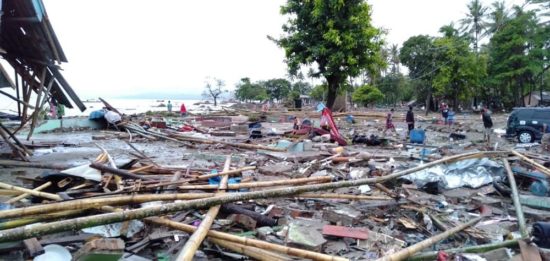Ινδονησία: Στους 373 οι νεκροί – Ειδοποίηση για πιθανό νέο τσουνάμι