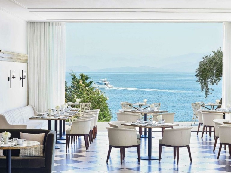 Δωμάτιο με Θέα: Η Imperial Suite Sea View του Grecotel Corfu Imperial