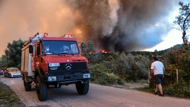 Παρέμβαση εισαγγελέα για την τεράστια πυρκαγιά στη Ρόδο