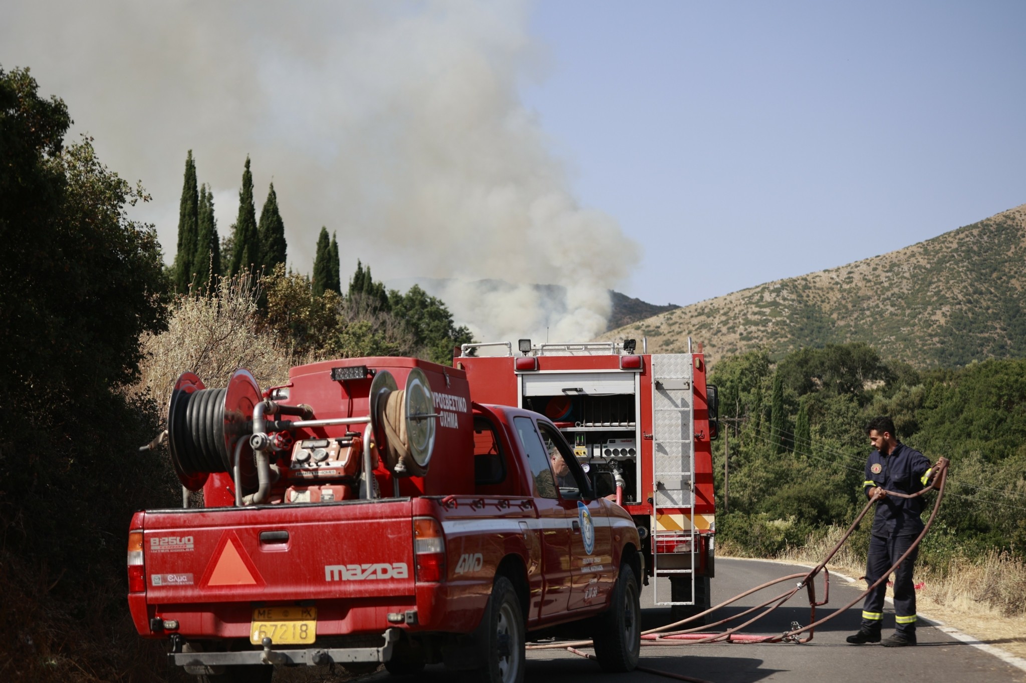 Κέρκυρα: Επιχείρηση εκκένωσης λόγω της πυρκαγιάς – Απομακρύνθηκαν 2.466 άνθρωποι (vid)