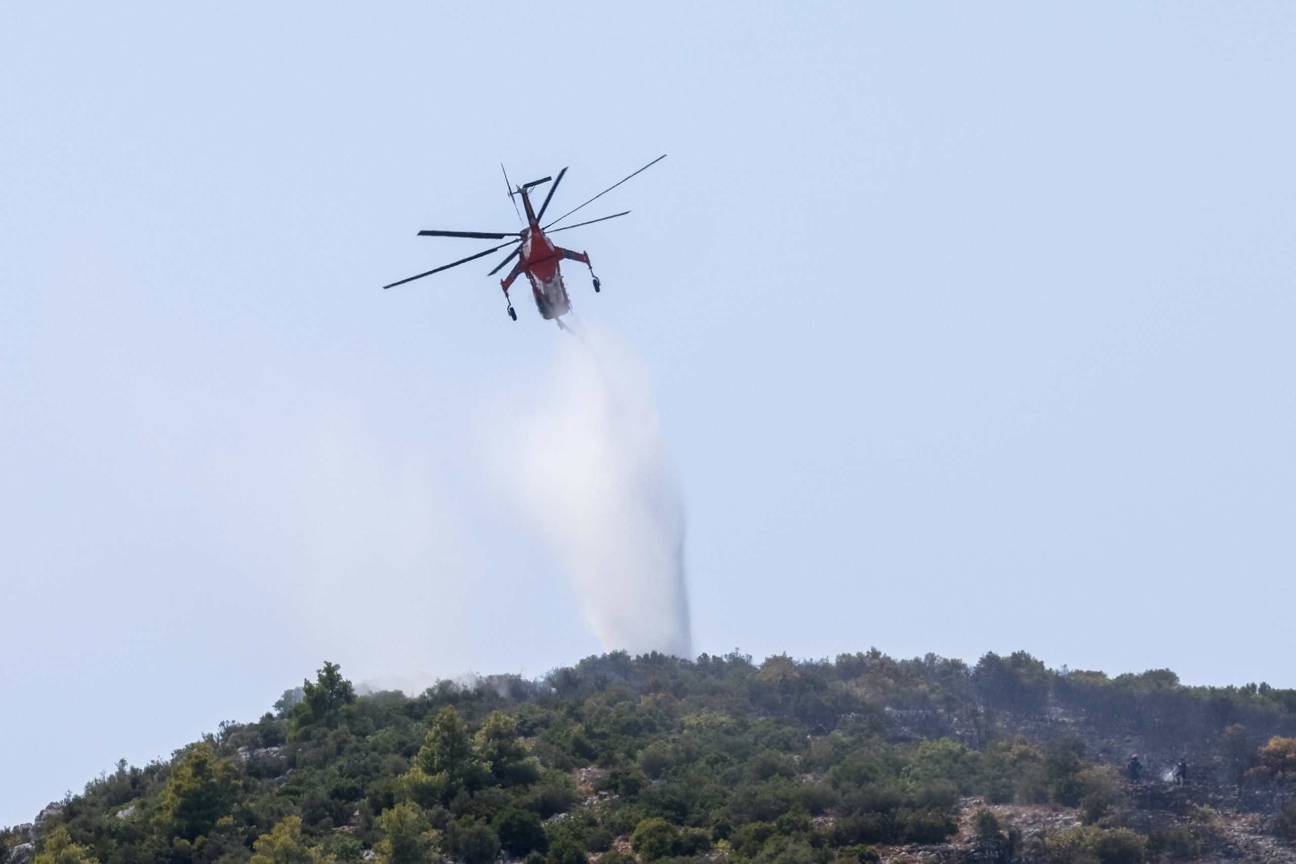 Υπό έλεγχο η φωτιά στον Αυλώνα