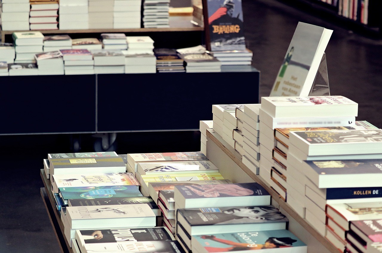 Vouchers από ΔΥΠΑ: Έτσι θα αγοράσετε βιβλία με έκπτωση
