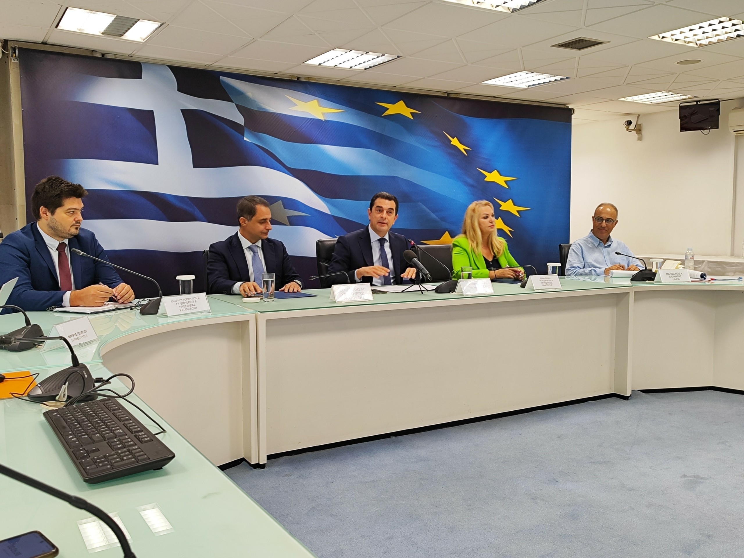 Σκρέκας: Τέσσερα νέα μέτρα για τον περιορισμό του πληθωρισμού – Πρόστιμα για αισχροκέρδεια στη Θεσσαλία
