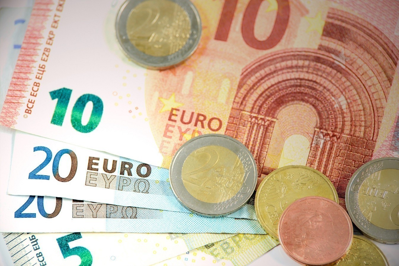 Youth Pass: Πότε θα λάβουν οι δικαιούχοι τα 150 ευρώ (vid)