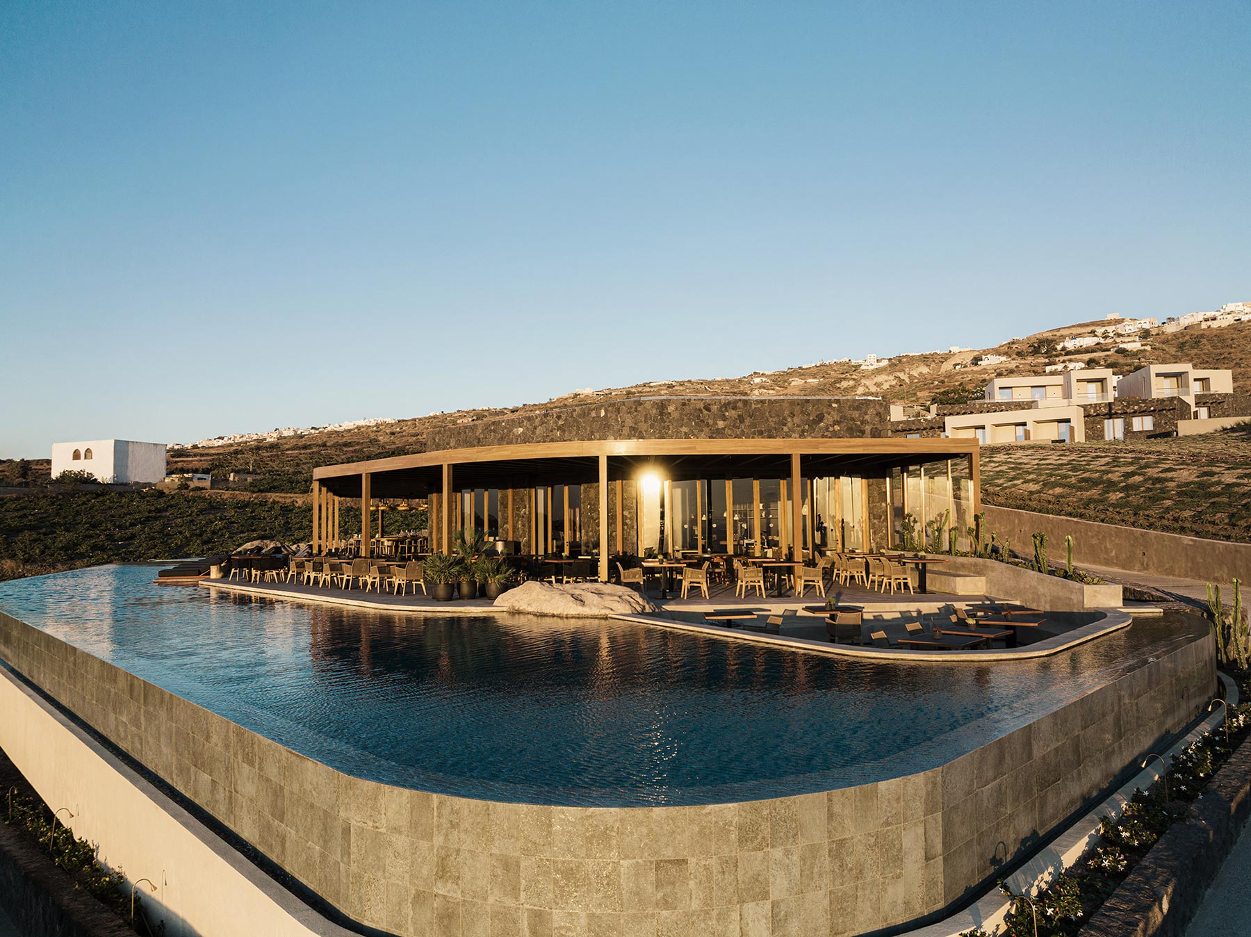 Διεθνές αρχιτεκτονικό βραβείο στην People για το Μagma Resort στη Σαντορίνη