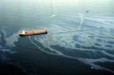 Μεσόγειος – SOS: Η απειλή των πετρελαιοκηλίδων και η αρνητική «πρωτιά» της Ελλάδας