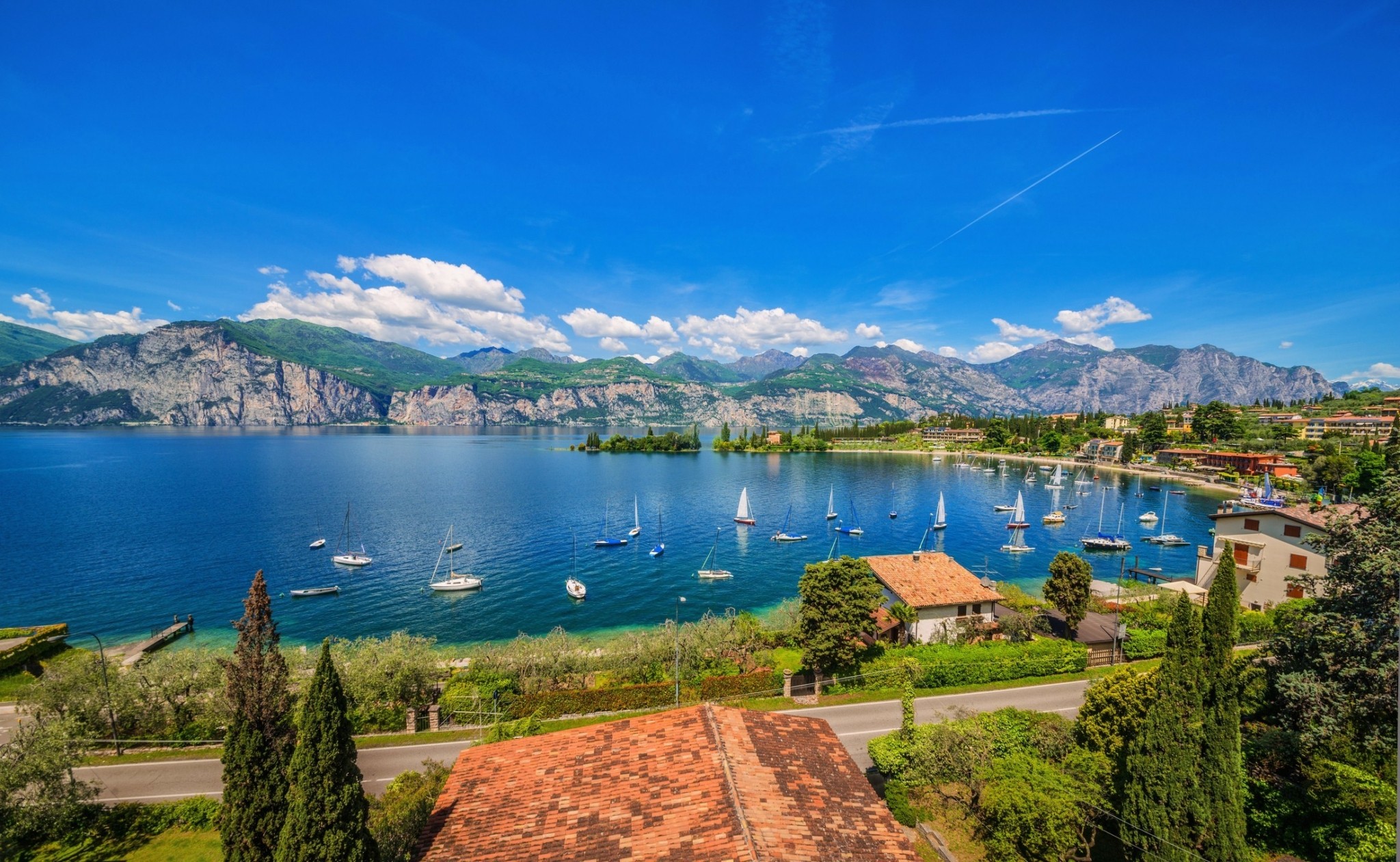 Lago di Garda: 25 χωριά γύρω από τη μαγική λίμνη του ιταλικού βορρά