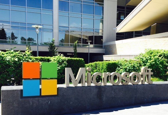 Microsoft: Αύξηση εσόδων κατά 16% και καθαρά κέρδη 24,67 δισ. δολάρια το τρίμηνο