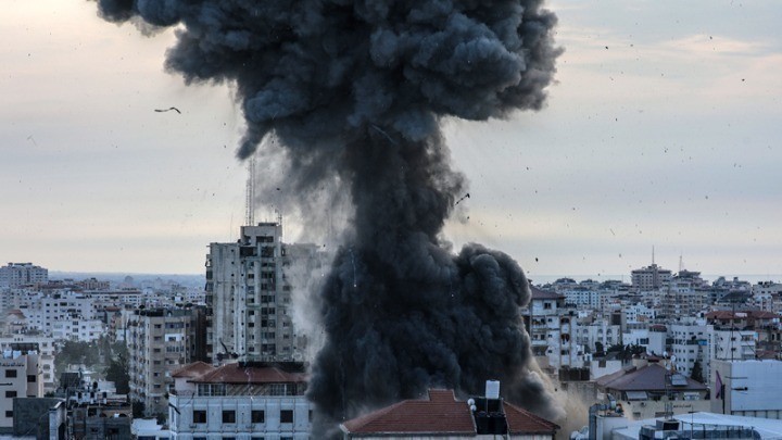 Φόβοι για γενική ανάφλεξη στη Μέση Ανατολή – Το Ισραήλ βομβάρδισε θέσεις της Χεζμπολάχ στον Λίβανο