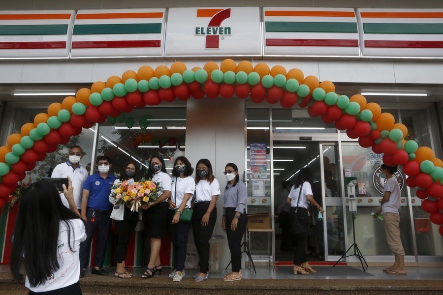 7-Eleven: Η Νο1 αλυσίδα ψιλικών στον κόσμο θεώρησε «ψιλά» τα 38 δισ. για Deal εξαγοράς