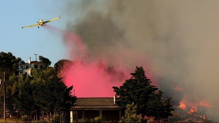 Στις φλόγες η Βορειοανατολική Αττική: Eκκενώθηκαν Νέα και Παλαιά Πεντέλη, ανεξέλεγκτη η φωτιά σε Ανατολή και Νέα Μάκρη (Upd)