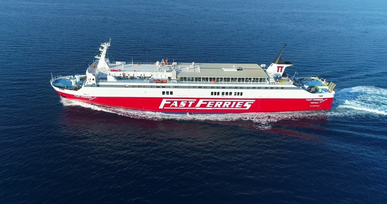 Η Fast Ferries ενισχύει τη θέση της στην ακτοπλοΐα με την αγορά δύο πλοίων