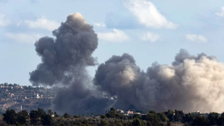 Tο Ισραήλ βομβαρδίζει τον νότιο Λίβανο – O αρχηγός της Χεζμπολάχ υπόσχεται «τιμωρία»