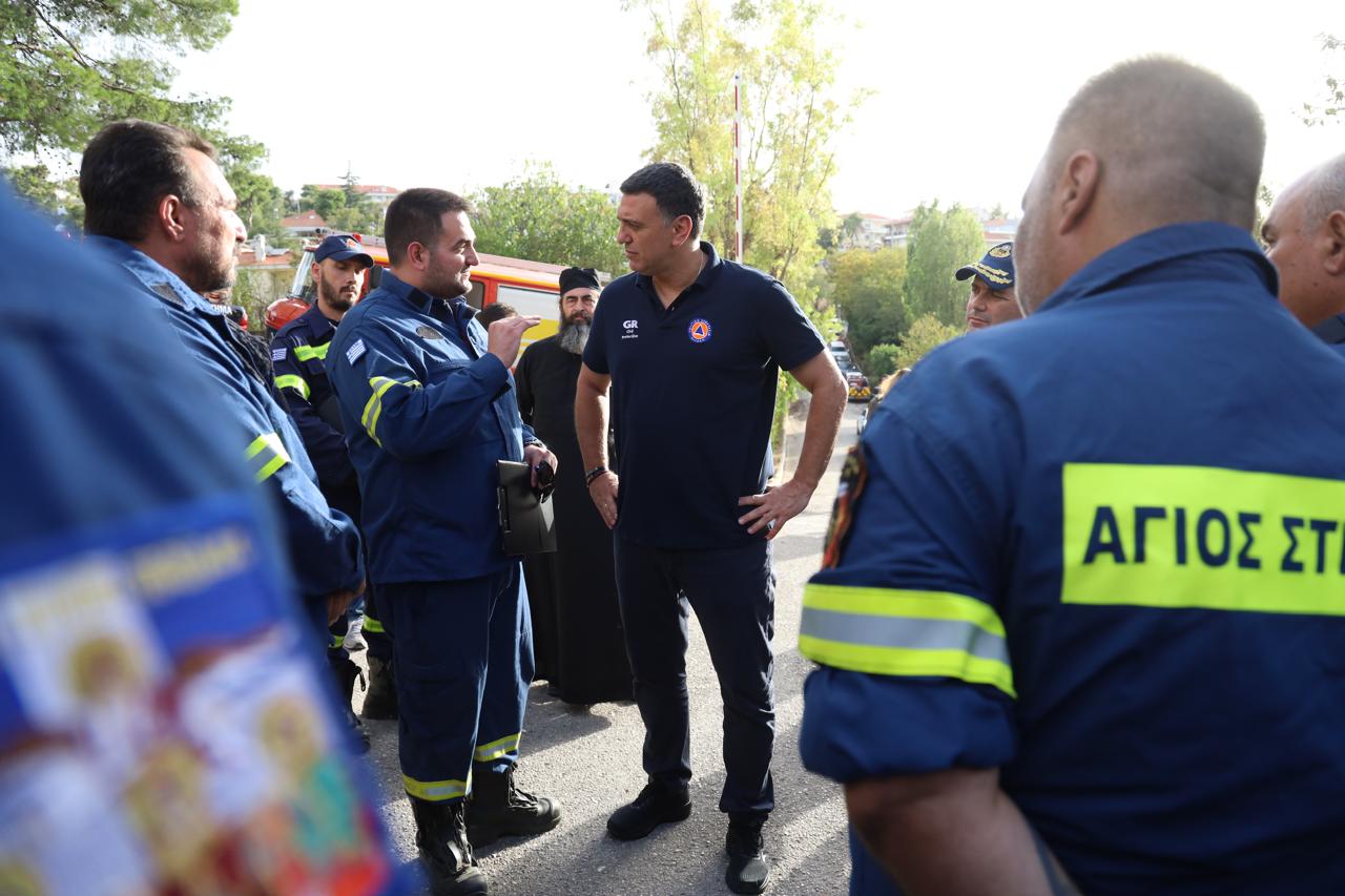 Κικίλιας Oι εθελοντές θα λάβουν 4.500 νέες στολές και πλήρη εξοπλισμό για την ερχόμενη αντιπυρική περίοδο