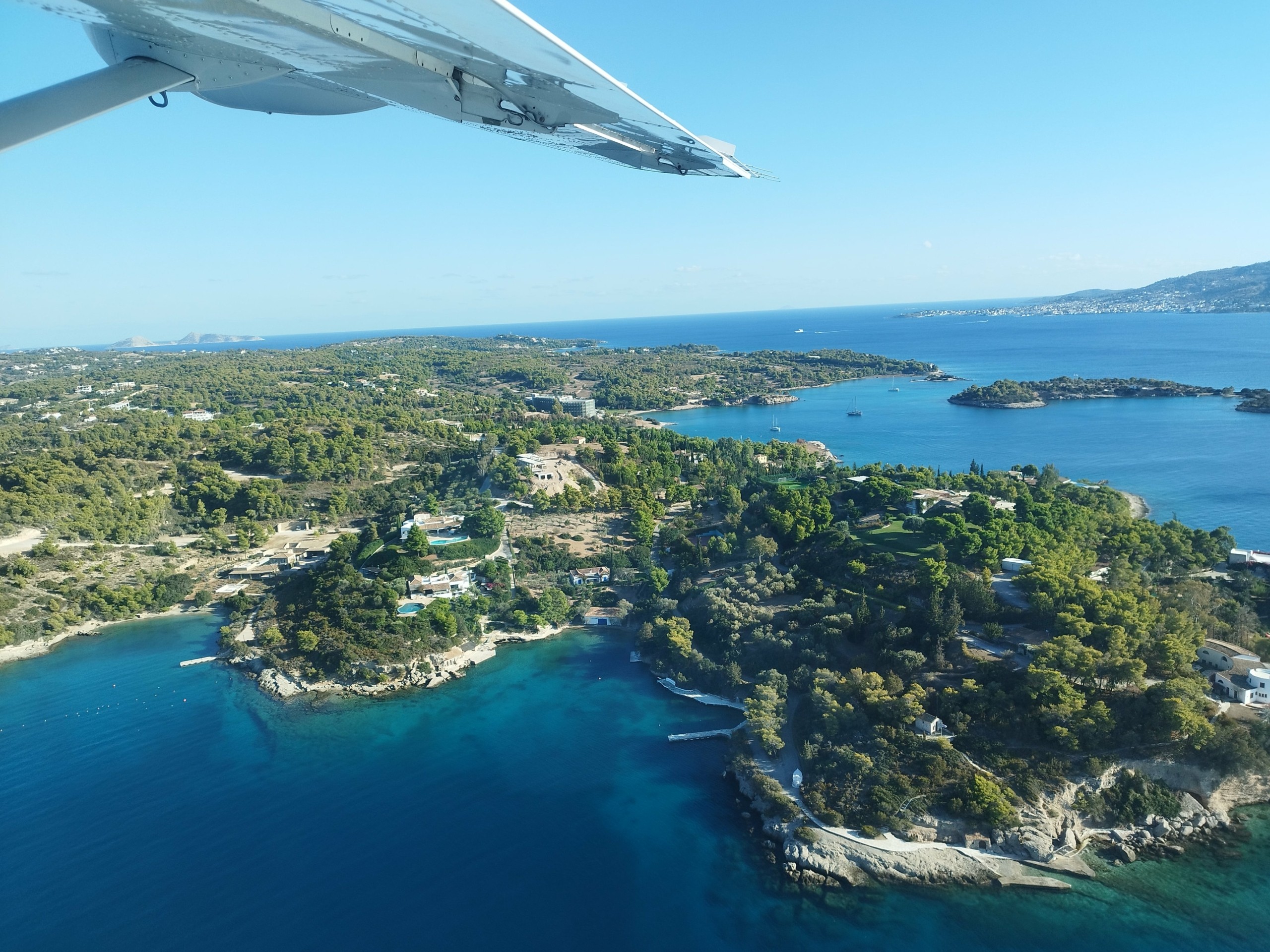 Πρώτη πτήση της Hellenic Seaplanes πάνω από τη μαγευτική Πελοποννησιακή Ριβιέρα