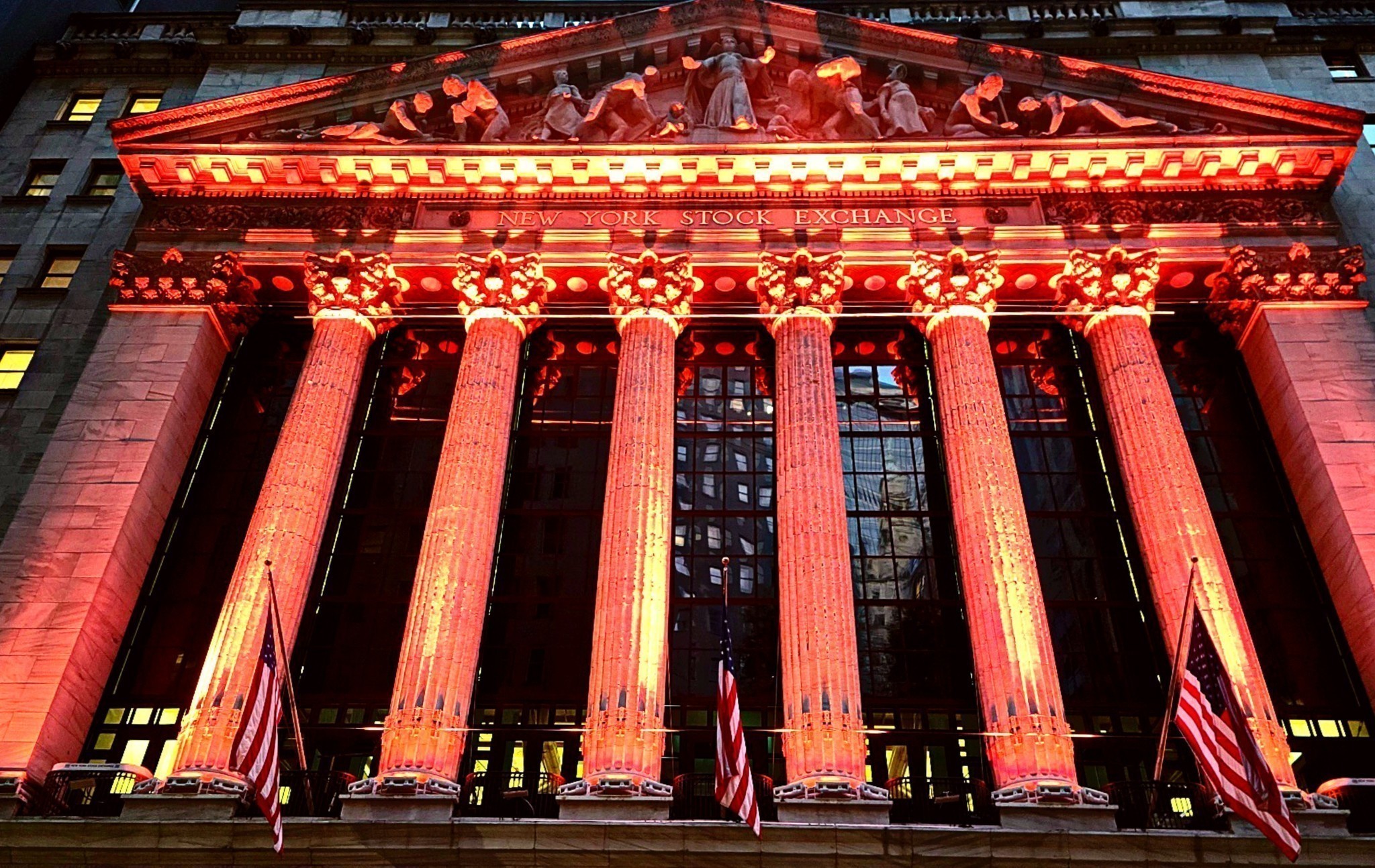 Wall Street: Συνέχισαν και με νέα ρεκόρ S&P 500 και Dow μετά τη Thanksgiving Day