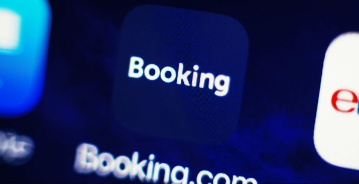 Booking: Ετοιμάζει απολύσεις στο πλαίσιο οργανωτικών αλλαγών