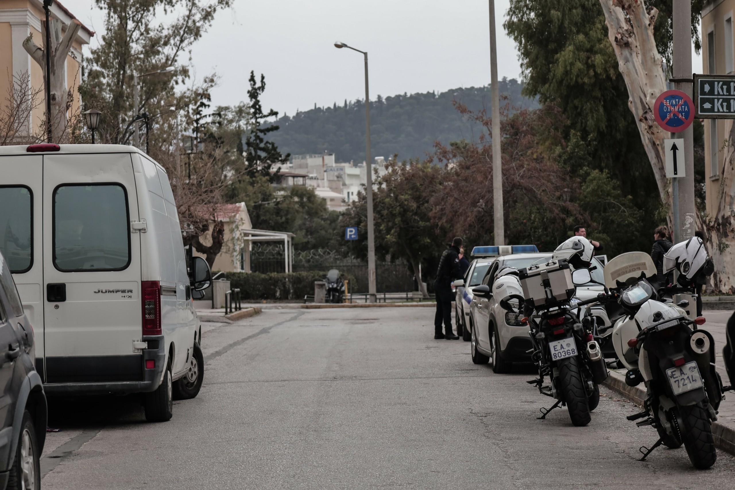 Φάρσα το τηλεφώνημα για βόμβα στα δικαστήρια της Ευελπίδων (upd)