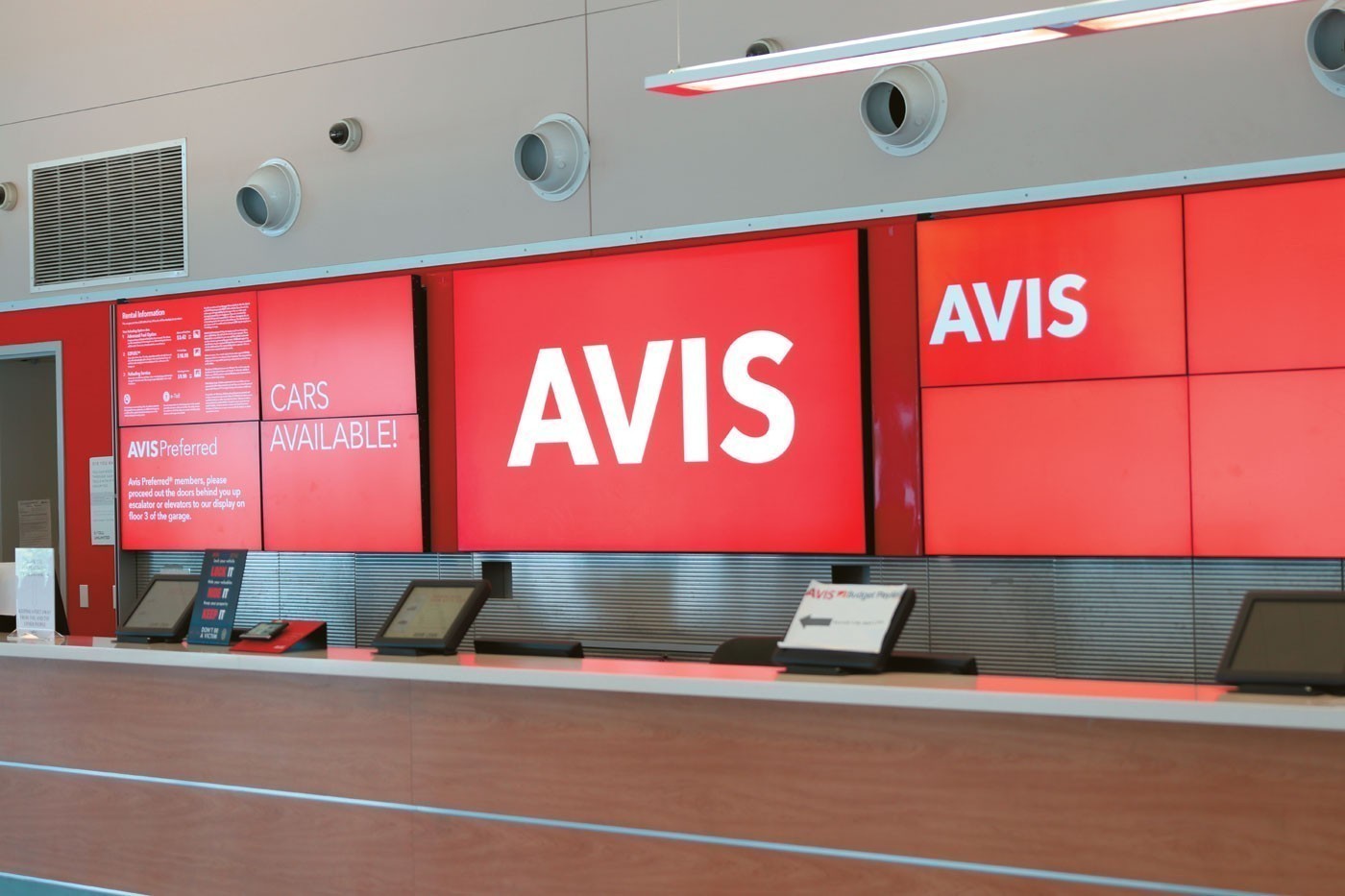 AVIS: Στόχος το 25% των αυτοκινήτων της να είναι «πράσινα» έως το τέλος του 2025