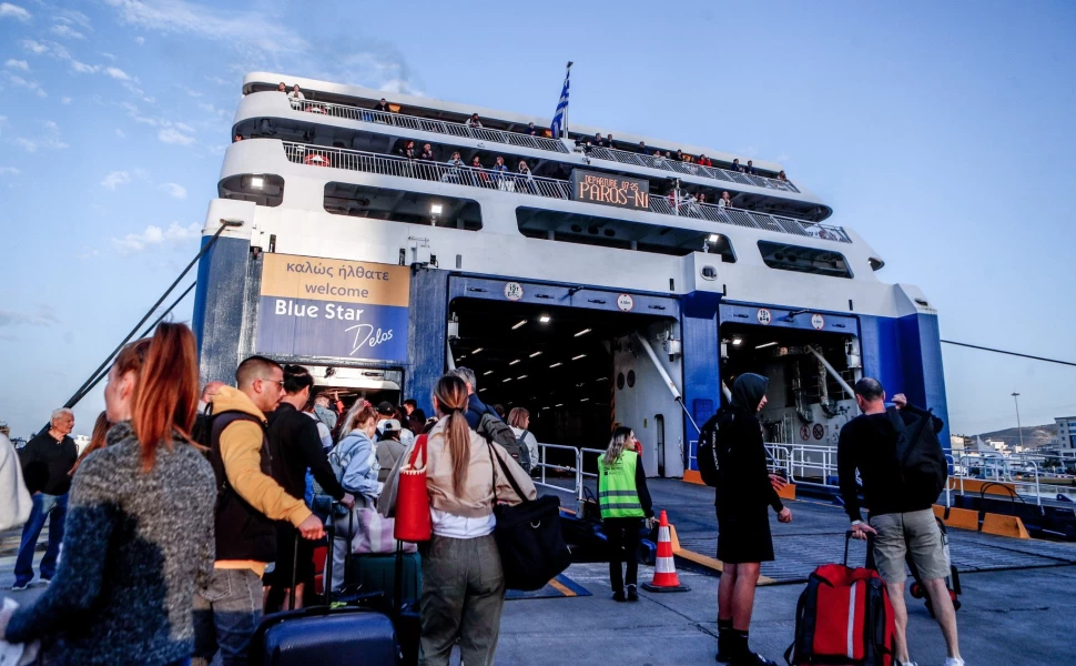 Ferryhopper: Τα πιο δημοφιλή δρομολόγια πλοίων για άνοιξη – καλοκαίρι 2025