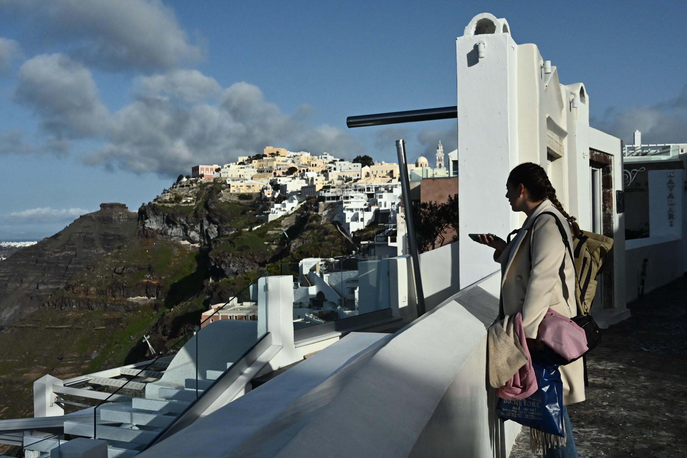 Συνολάκης: Καθαρά ηφαιστειακοί οι χθεσινοί σεισμοί – Σε φάση έξαρσης το ηφαίστειο (vid) | Ειδήσεις για την Οικονομία