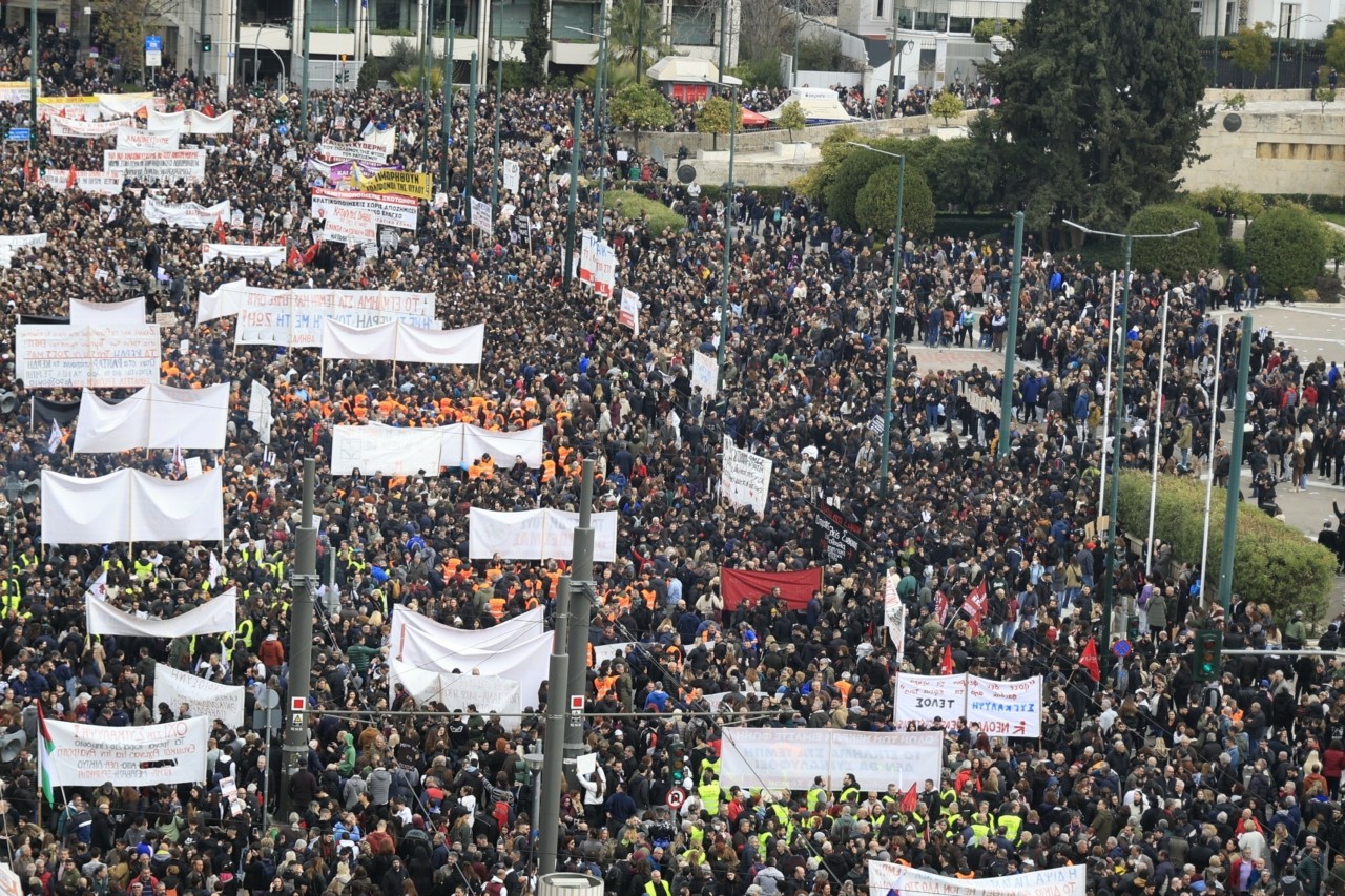 Δύο χρόνια από το δυστύχημα στα Τέμπη: Ξεκίνησαν τα συλλαλητήρια σε όλη την Ελλάδα (pics + vids) | Ειδήσεις για την Οικονομία