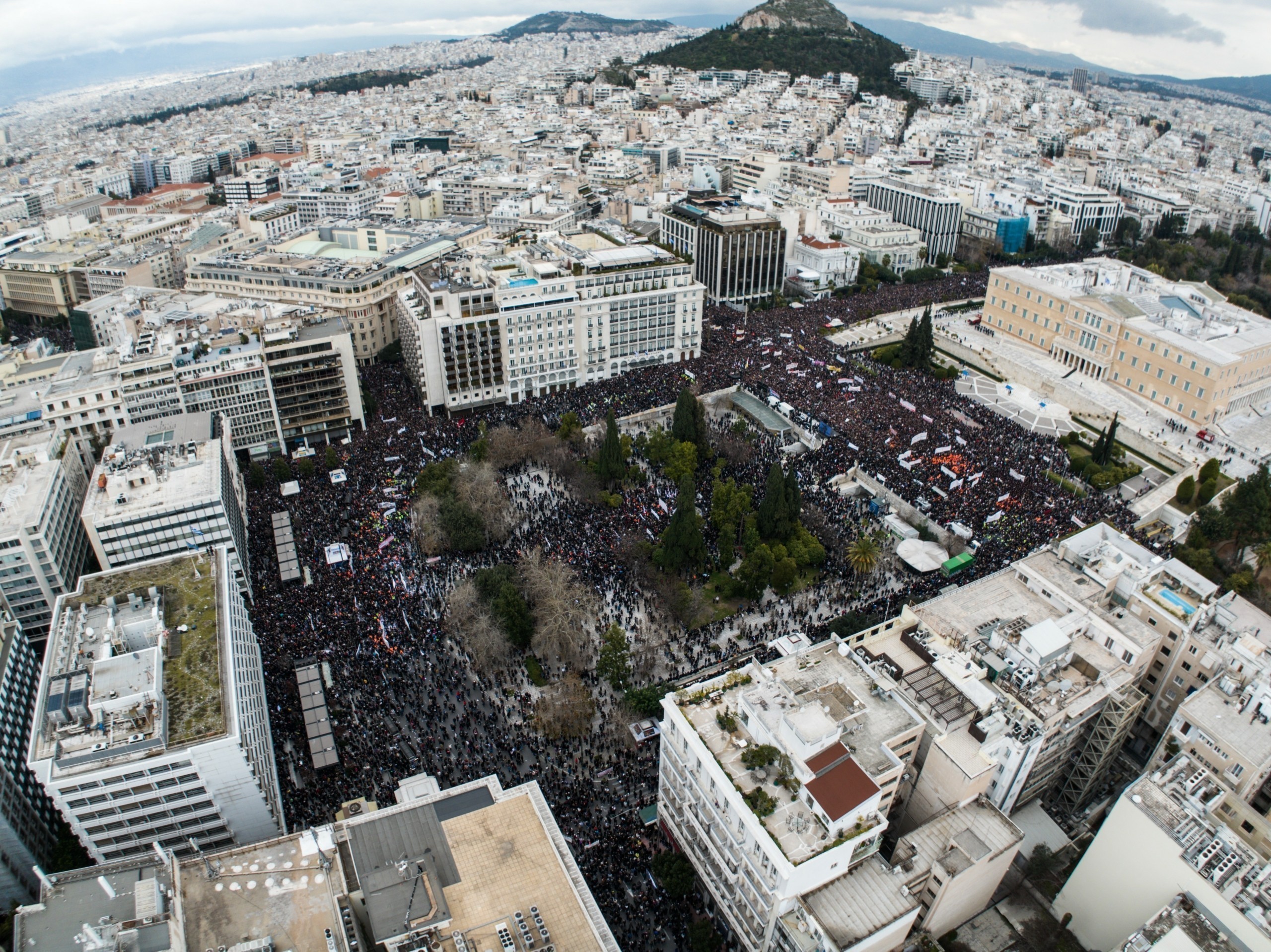 Συλλαλητήριο για τα Τέμπη: Απαγορεύονται οι πτήσεις drones πάνω από το Σύνταγμα | Ειδήσεις για την Οικονομία