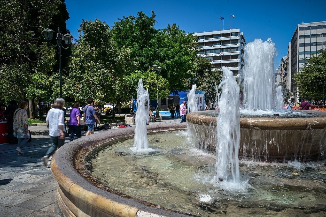 Πόσο κοστίζει το τετραγωνικό μέτρο σε εμπορικό κατάστημα στην πλατεία Συντάγματος;