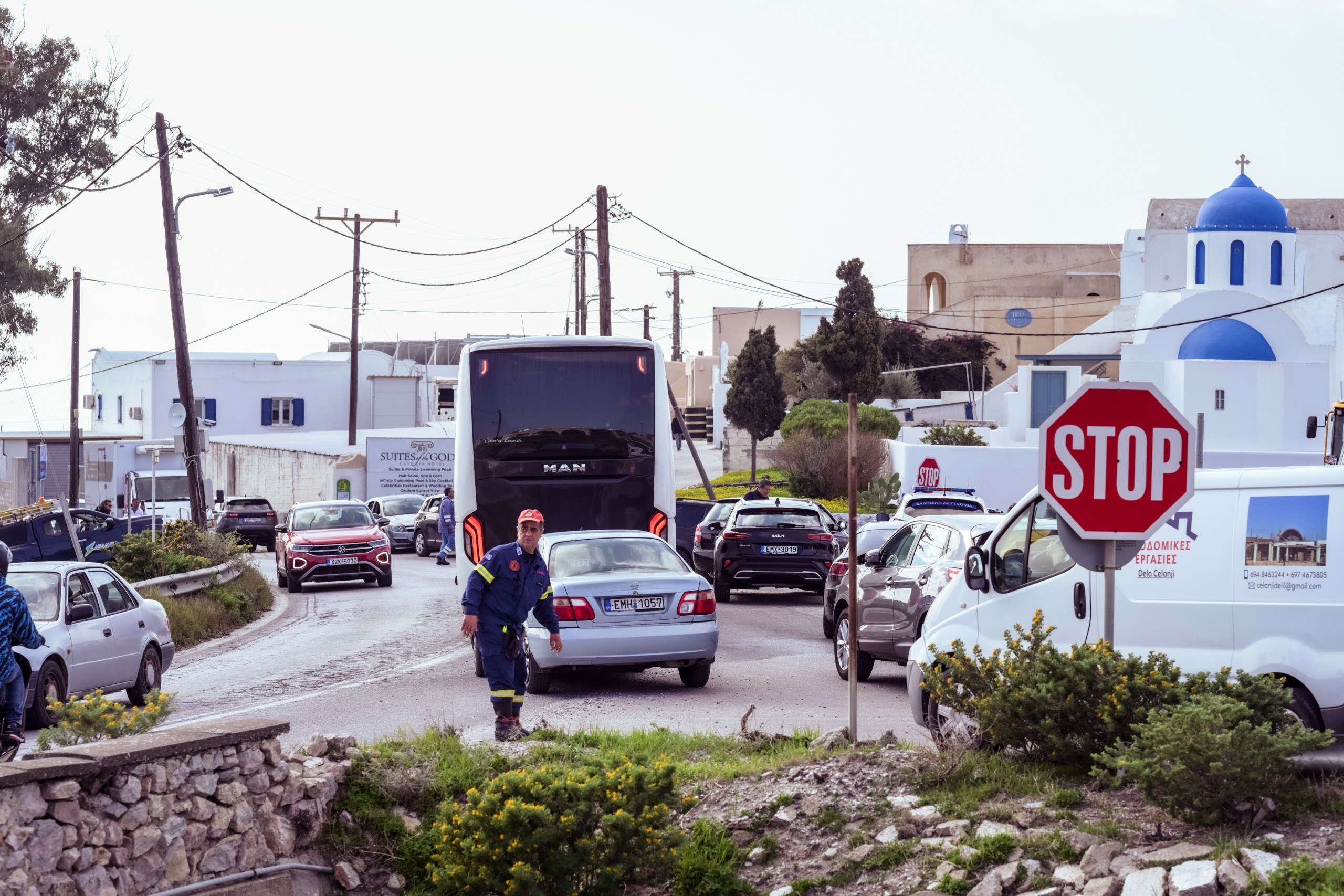 Αλλεπάλληλοι σεισμοί σε Αμοργό και Ανάφη – Κάτοικοι και τουρίστες εγκαταλείπουν κατά χιλιάδες τη Σαντορίνη (vid) (upd)